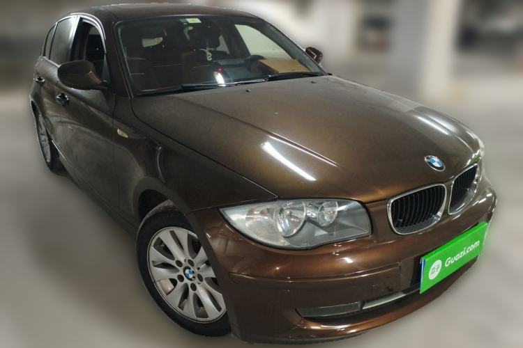 Used BMW 1 Series 2011 120i two-door coupe Front Right 45 Deg