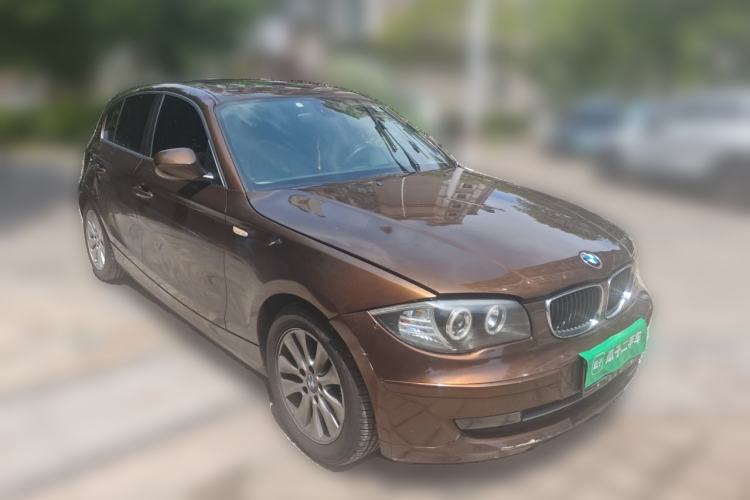 Used BMW 1 Series  Front Right 45 Deg