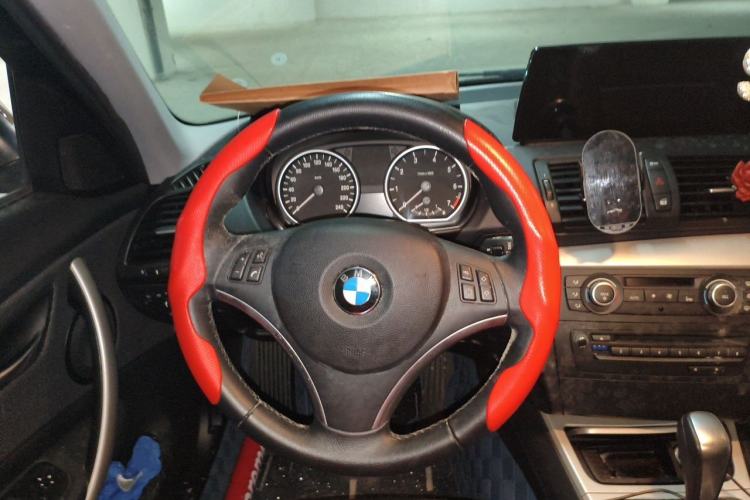 Used BMW 1 Series 2011 120i two-door coupe Steering Wheel
