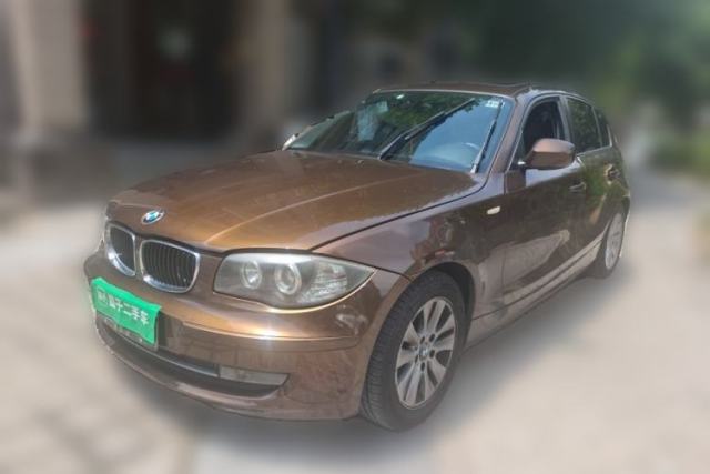 Used BMW 1 Series BMW 120, 2011 model, 2.0-liter, five-seater, gasoline (imported, with sunroof)