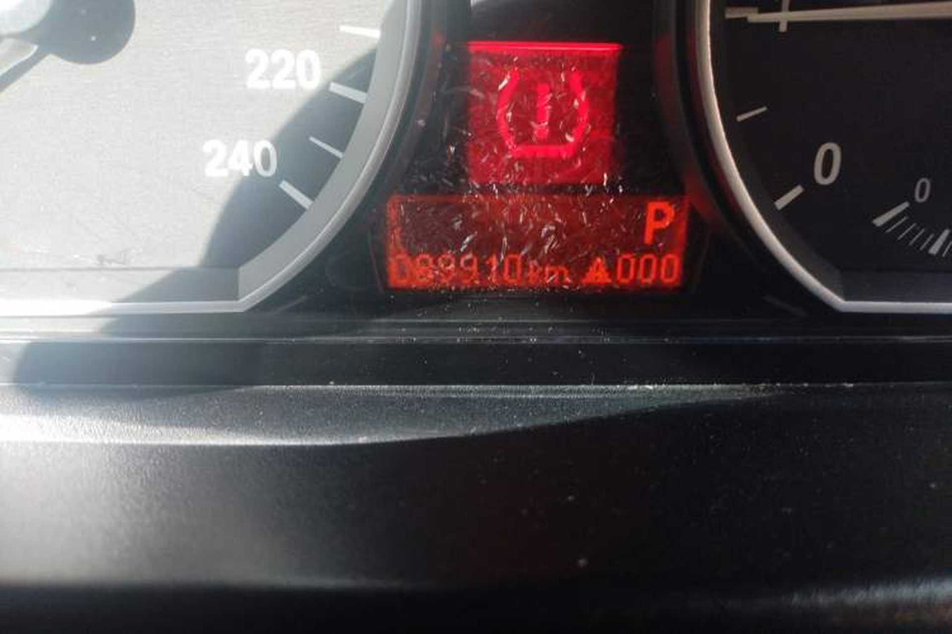 Used BMW 1 Series 2011 120i Convertible Coupe Odometer Close Up