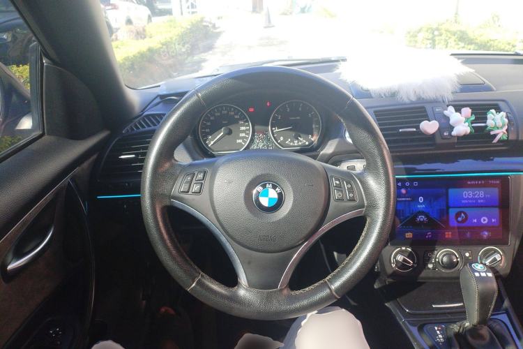 Used BMW 1 Series 2011 120i Convertible Coupe Steering Wheel