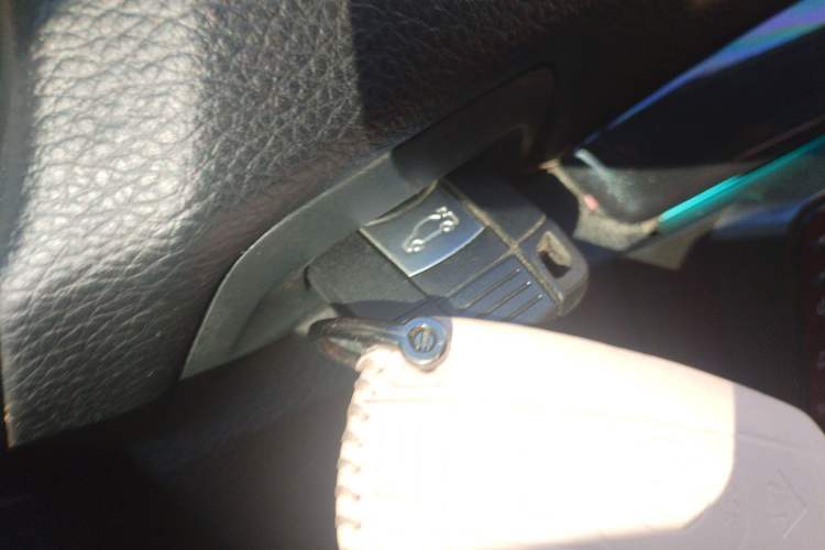 Used BMW 1 Series 2011 120i Convertible Coupe Vehicle Key