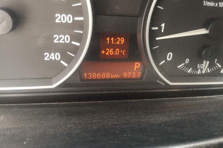 Used BMW 1 Series 2011 120i Convertible Coupe Odometer Close Up