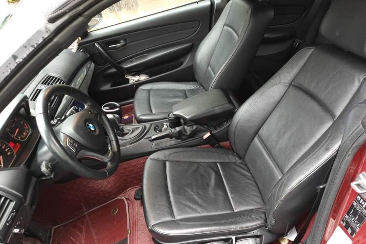 Used BMW 1 Series 2011 120i Convertible Coupe Left Front Seat