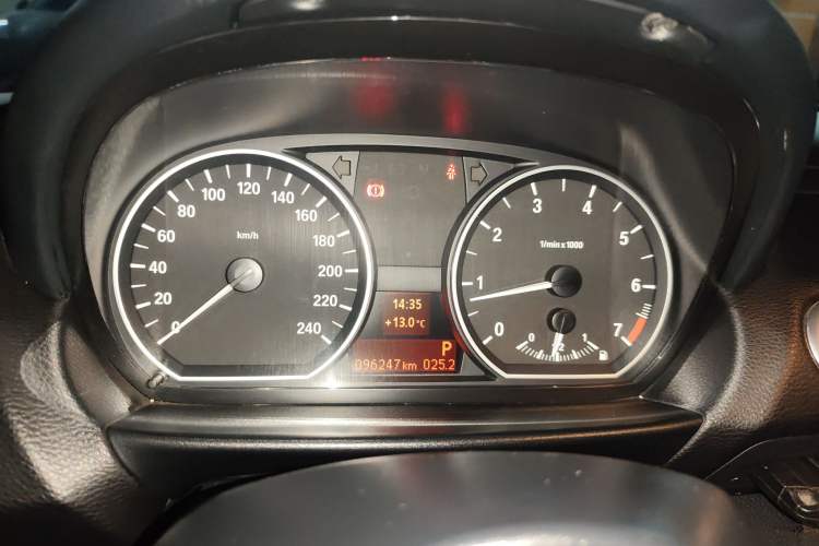 Used BMW 1 Series 2011 120i Convertible Coupe Instrument Cluster