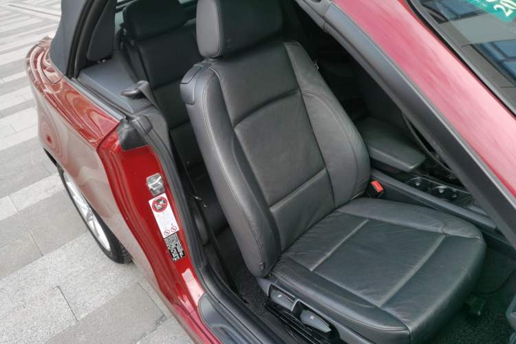 Used BMW 1 Series 2011 120i Convertible Coupe Right Front Seat