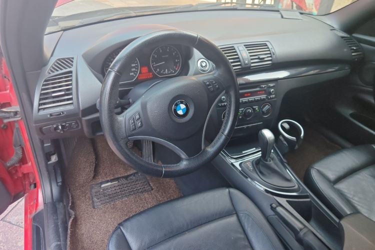 Used BMW 1 Series 2011 120i Convertible Coupe Steering Wheel