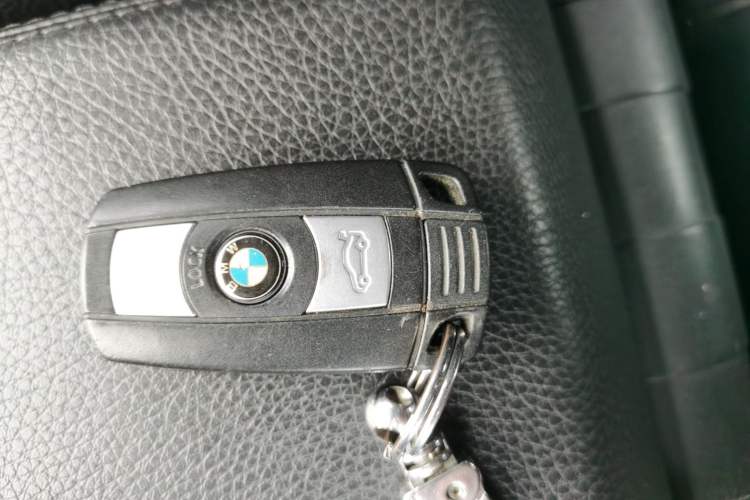 Used BMW 1 Series 2011 120i Convertible Coupe Vehicle Key