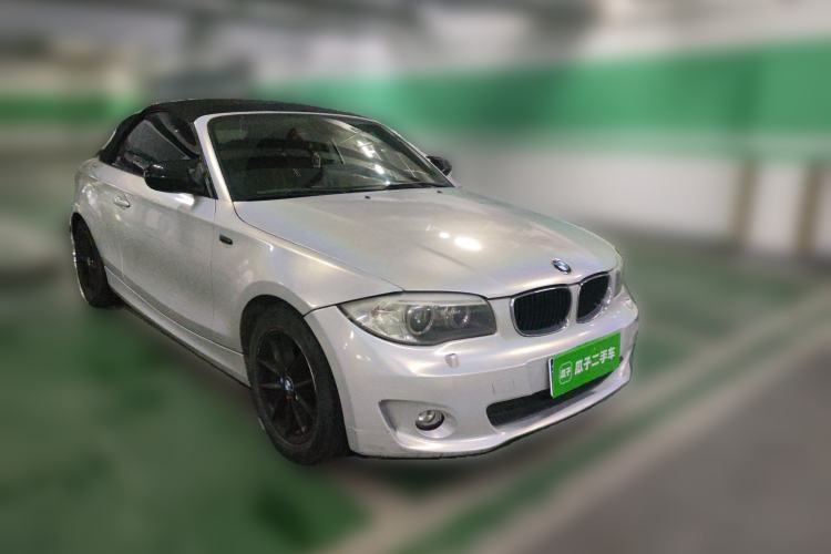 Used BMW 1 Series 2011 120i Convertible Coupe Front Right 45 Deg