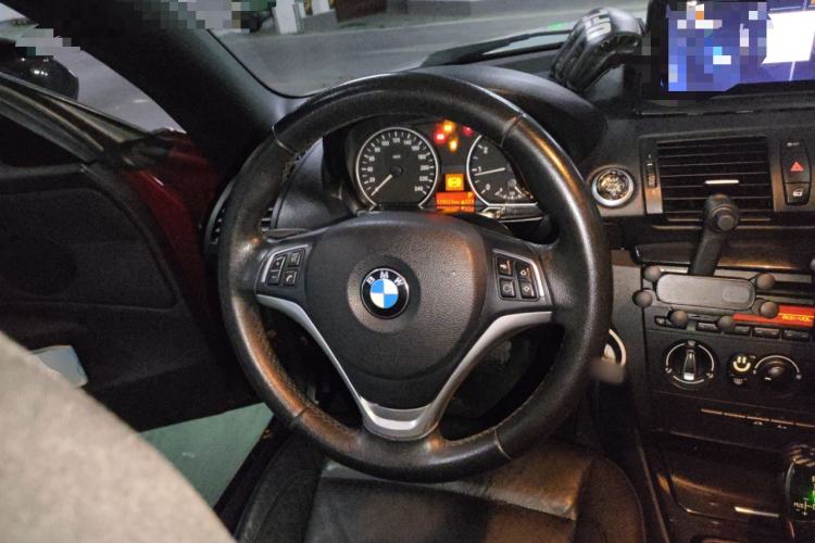 Used BMW 1 Series 2011 120i Convertible Coupe Steering Wheel