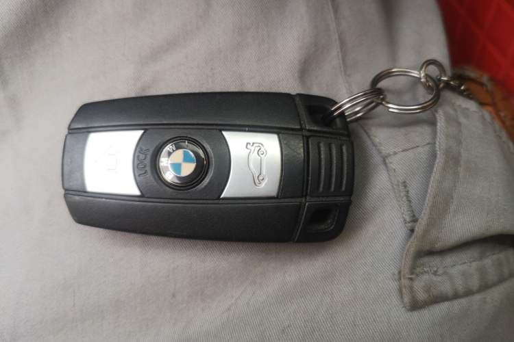 Used BMW 1 Series 2011 120i Convertible Coupe Vehicle Key