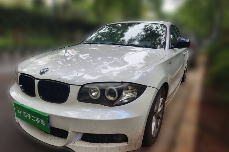 BMW 1 Series 2011 120i two-door coupe d’occasion Guazi used car, China used car export, Used car for sale, Used  cars, Cheapest cars for sale