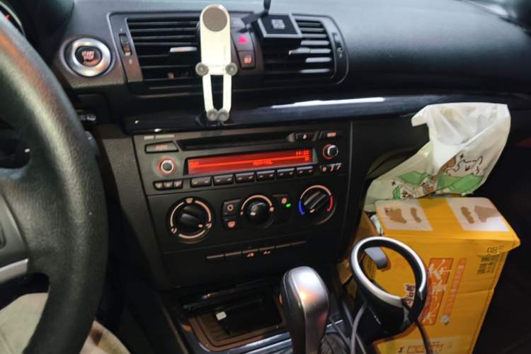 Used BMW 1 Series 2011 120i Convertible Coupe Audio And AC Panel