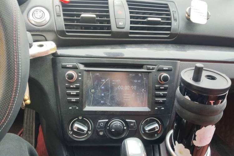 Used BMW 1 Series 2011 120i two-door coupe Audio And AC Panel