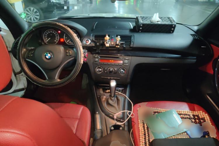 Used BMW 1 Series 2011 120i Convertible Coupe Center Console
