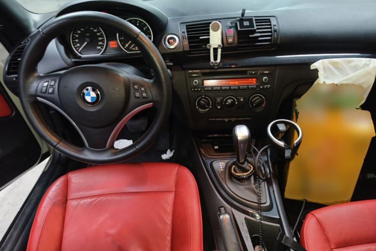 Used BMW 1 Series 2011 120i Convertible Coupe Center Console