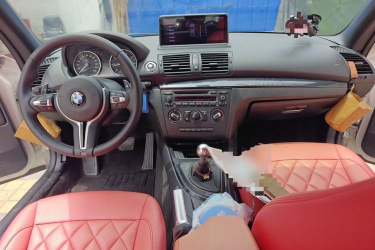 Used BMW 1 Series 2011 120i Convertible Coupe Center Console