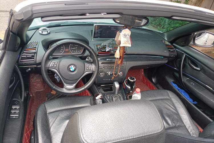 Used BMW 1 Series 2011 120i Convertible Coupe Center Console