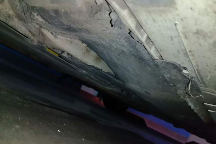 Used BMW 1 Series 2011 120i two-door coupe Chassis Front Left