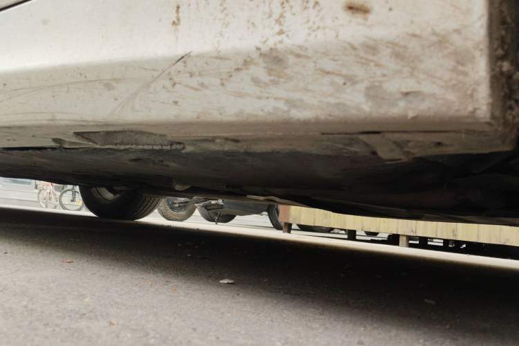 Used BMW 1 Series 2011 120i two-door coupe Chassis Front Right