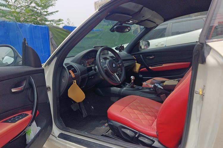 Used BMW 1 Series 2011 120i Convertible Coupe Driver Seat