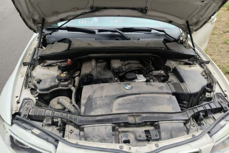 Used BMW 1 Series 2011 120i Convertible Coupe Engine Bay