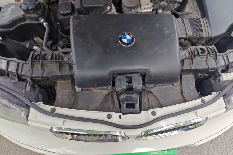 Used BMW 1 Series  Engine Bay