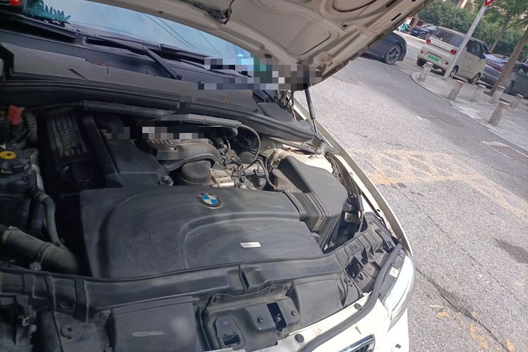 Used BMW 1 Series 2011 120i Convertible Coupe Engine Bay Left