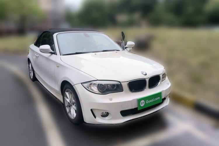 Used BMW 1 Series 2011 120i Convertible Coupe Front Right 45 Deg