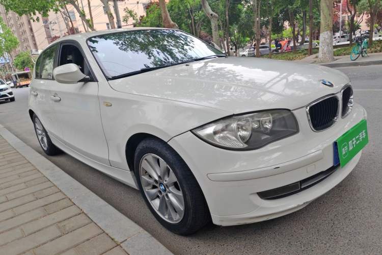 Used BMW 1 Series  Front Right 45 Deg