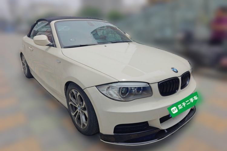 Used BMW 1 Series 2011 120i Convertible Coupe Front Right 45 Deg