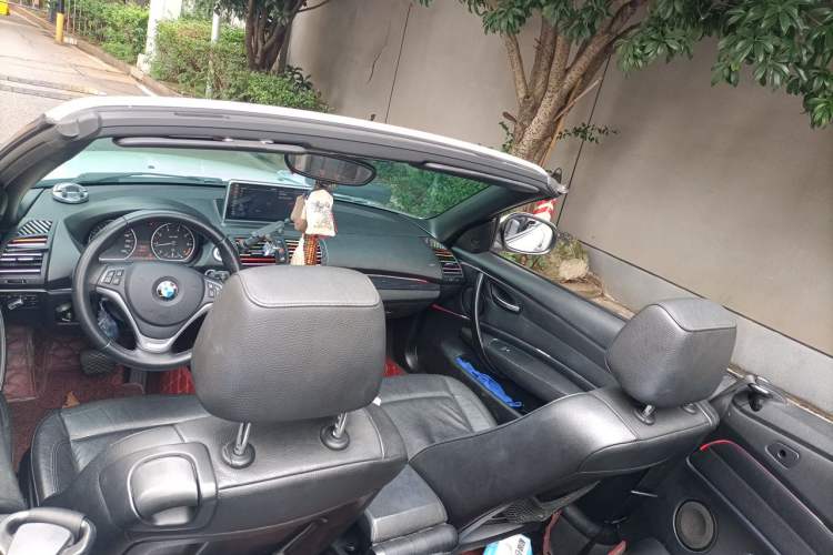 Used BMW 1 Series 2011 120i Convertible Coupe Headliner