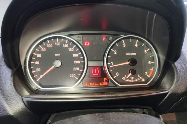 Used BMW 1 Series 2011 120i Convertible Coupe Instrument Cluster