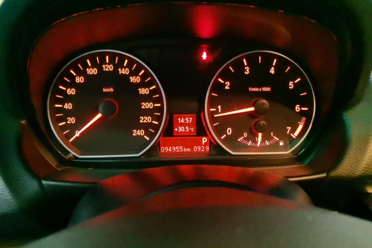Used BMW 1 Series 2011 120i two-door coupe Instrument Cluster