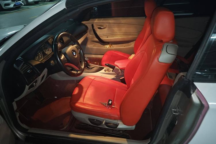 Used BMW 1 Series 2011 120i Convertible Coupe Left Front Seat