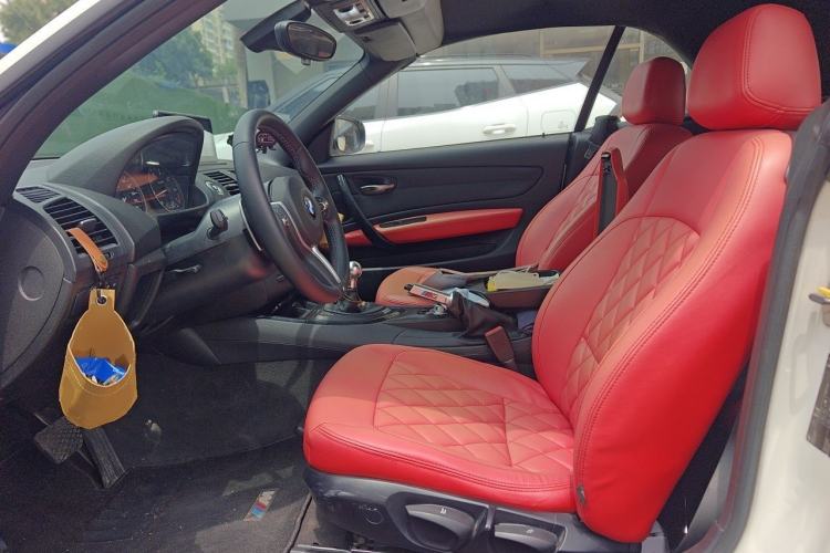 Used BMW 1 Series 2011 120i Convertible Coupe Left Front Seat