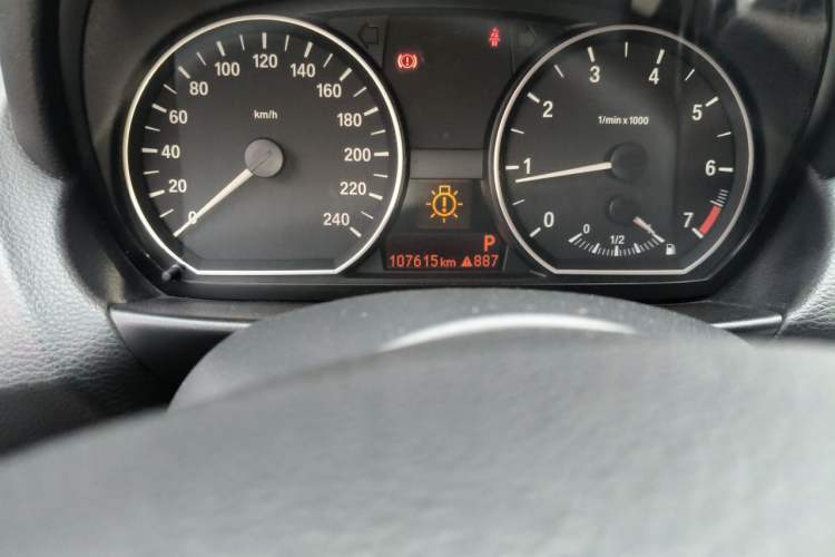 Used BMW 1 Series 2011 120i Convertible Coupe Odometer Close Up