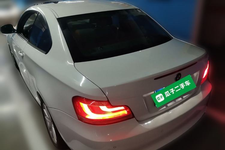 Used BMW 1 Series 2011 120i two-door coupe Rear Left 45 Deg