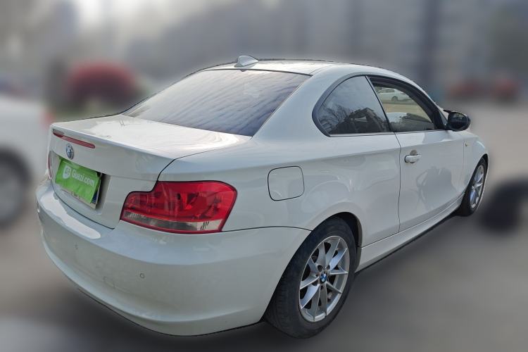 Used BMW 1 Series 2011 120i two-door coupe Rear Right 45 Deg