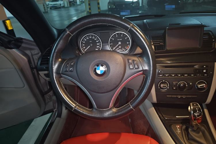 Used BMW 1 Series 2011 120i Convertible Coupe Steering Wheel