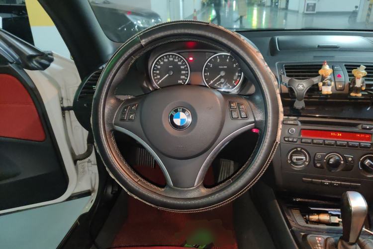 Used BMW 1 Series 2011 120i Convertible Coupe Steering Wheel