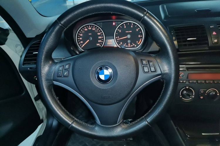 Used BMW 1 Series 2011 120i two-door coupe Steering Wheel