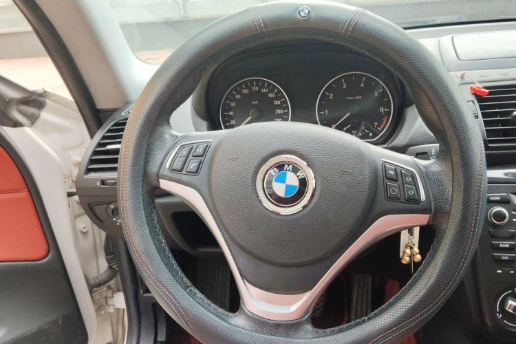 Used BMW 1 Series 2011 120i two-door coupe Steering Wheel