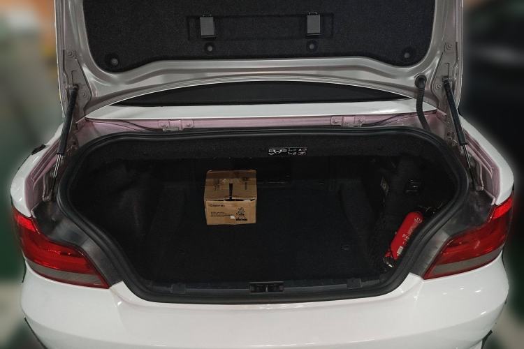 Used BMW 1 Series 2011 120i Convertible Coupe Trunk