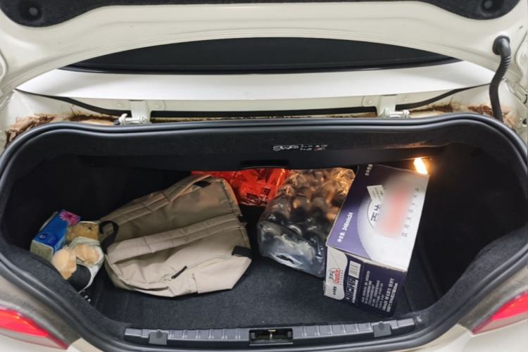 Used BMW 1 Series 2011 120i Convertible Coupe Trunk