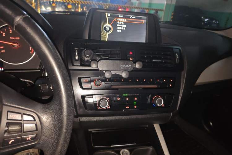 Used BMW 1 Series 2012 116i Urban Edition Audio And AC Panel