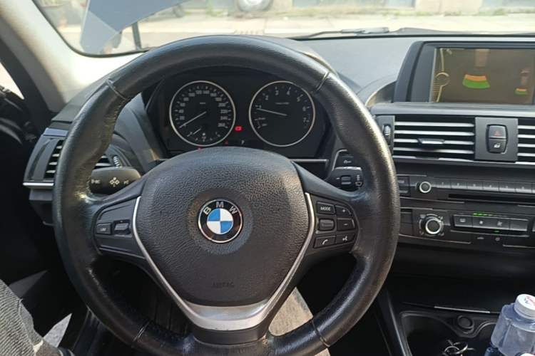 Used BMW 1 Series 2012 116i Leading Model Center Console
