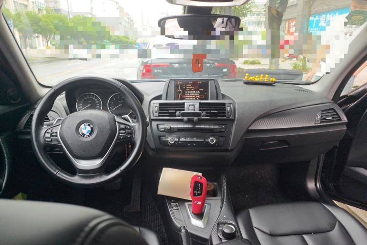 Used BMW 1 Series 2012 116i Leading Model Center Console