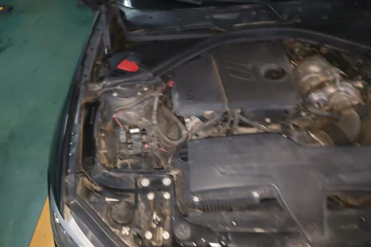 Used BMW 1 Series 2012 116i Urban Edition Engine Bay Right